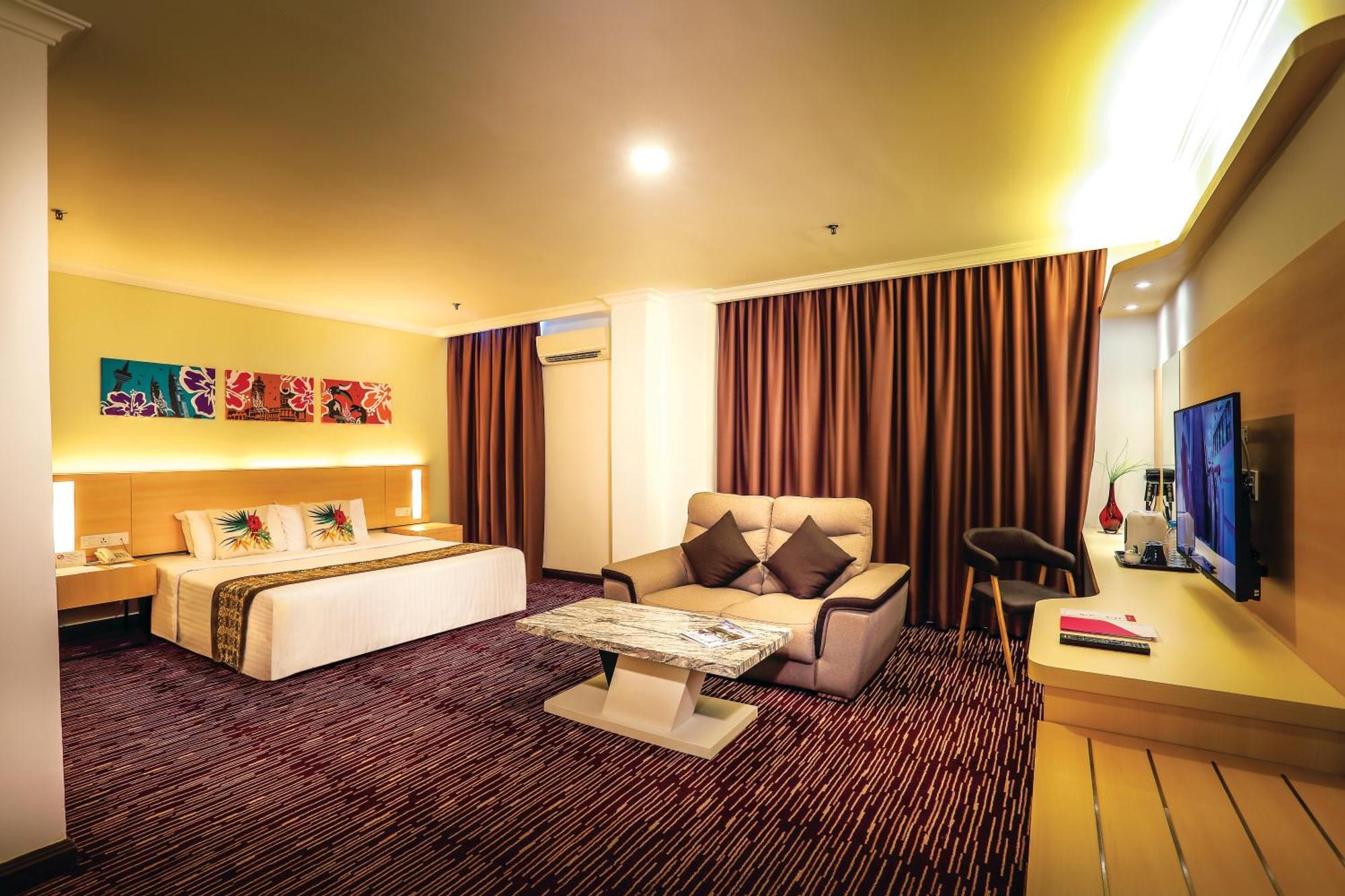 Rhr Hotel Каджанг Экстерьер фото